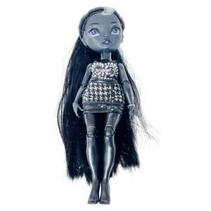 Rainbow High Shadow High Series 1 Shanelle Onyx Grayscale Fashion Doll Outfit